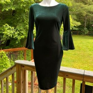 Calvin Klein dark green velour bell sleeve curvy hugging dress size 4